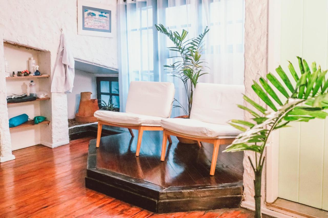 Passagem Concept Hotel E Spa Cabo Frio Kültér fotó A massage table